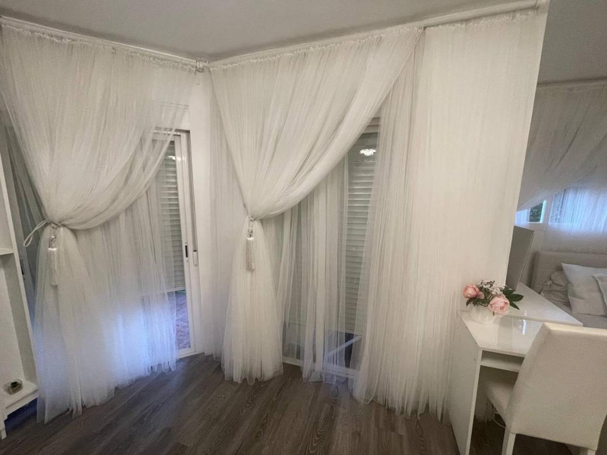 Luxury Room En Мадрид Экстерьер фото