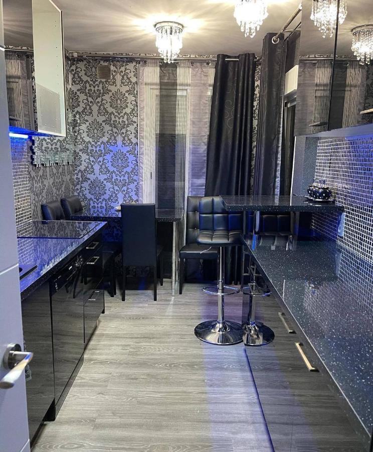 Luxury Room En Мадрид Экстерьер фото